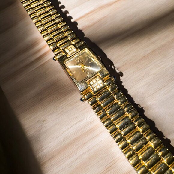 Vintage Gold Tone MIRA Woman Watch Square Clear Stones Accents *need battery - Picture 2 of 4